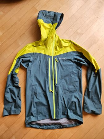 Norrona Regenjacke Falketind Goretex Paclite Jacket Gr. S