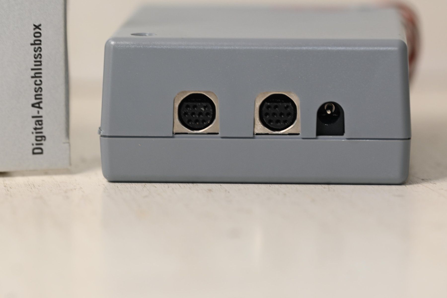 Märklin Modellini di ferrovie: Märklin Digital-Anschlussbox 60113 -mit OVP – Usato da Laupen ZH venduto da Zmoewe 1