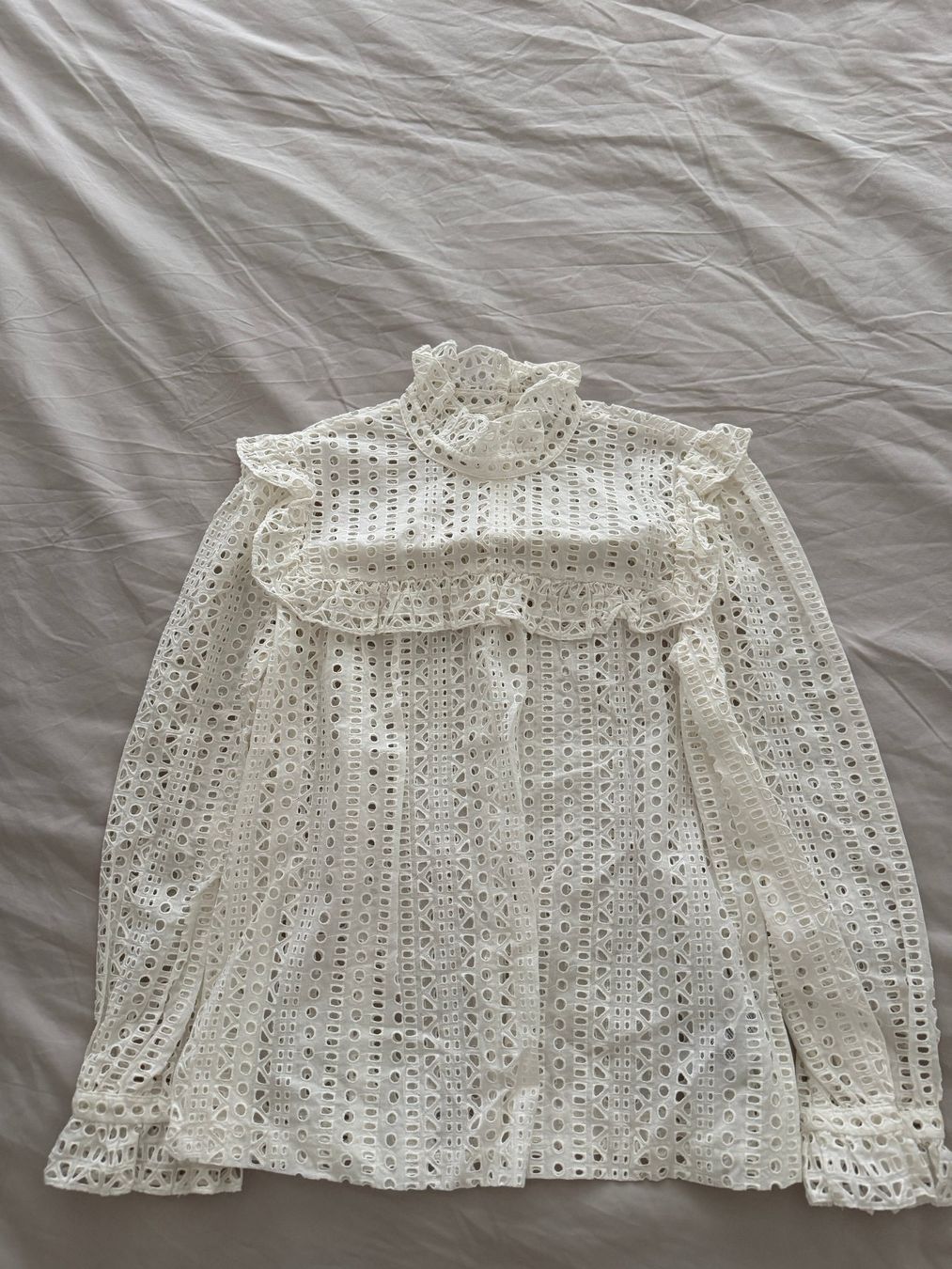 Claudie Pierlot Camicette: Blouse Claudie Pierlot – Nuovo (secondo la descrizione) da Nyon venduto da MK_AllenTX 2