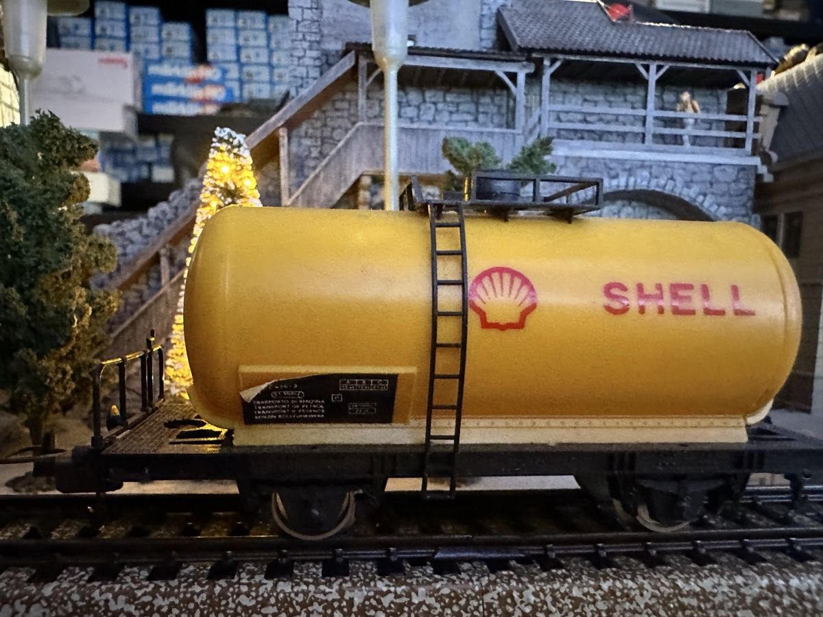 Lima Modellini di ferrovie: Lima Shell Güterwagen – Usato da Lupsingen venduto da New-Haven 1