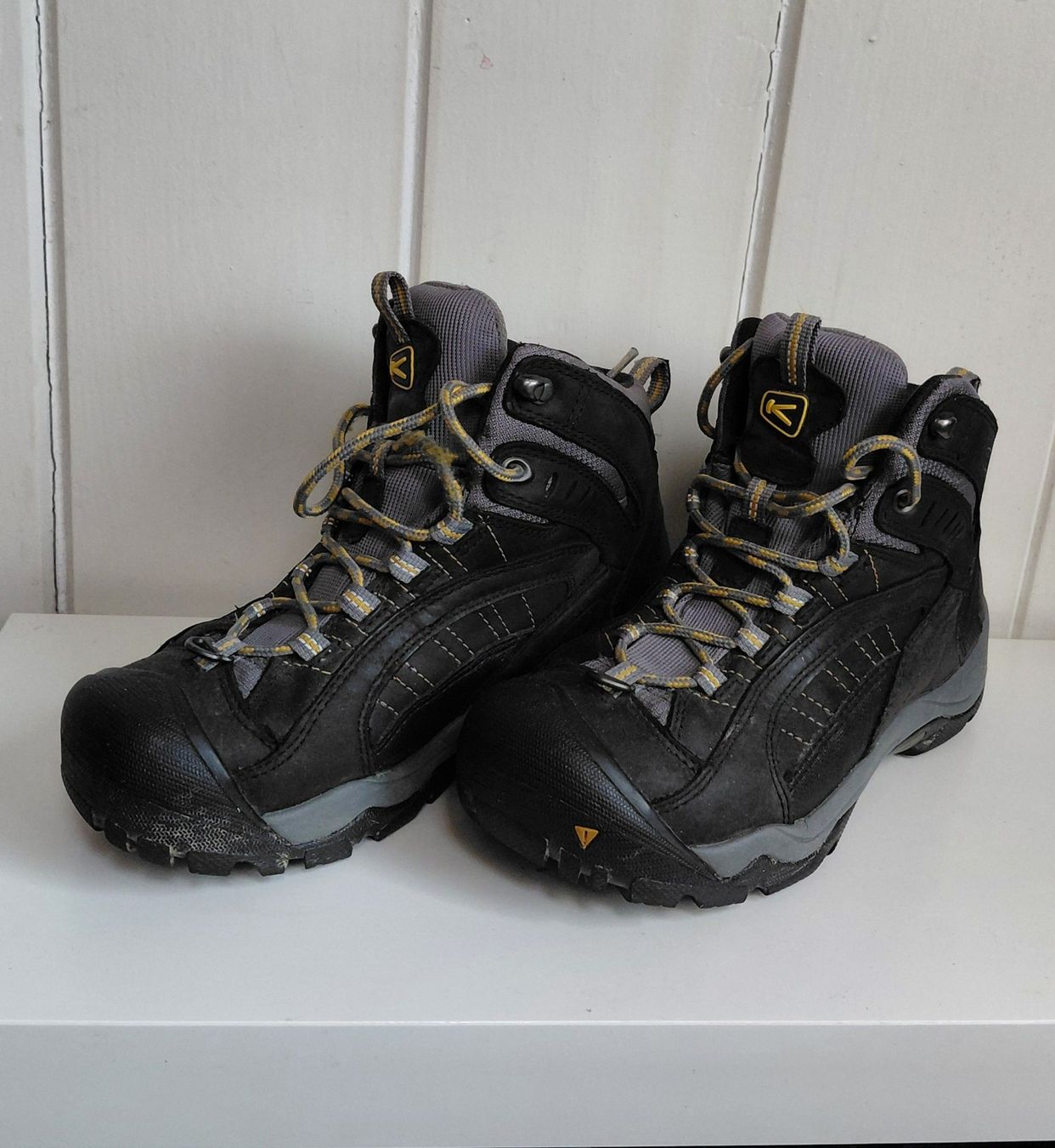 Keen Damenschuhe: Keen Wanderschuh – Gebraucht aus Diepoldsau von Mayade