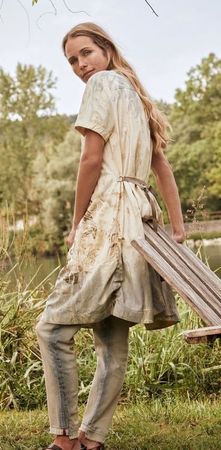 Robe de la marque High, taille 34