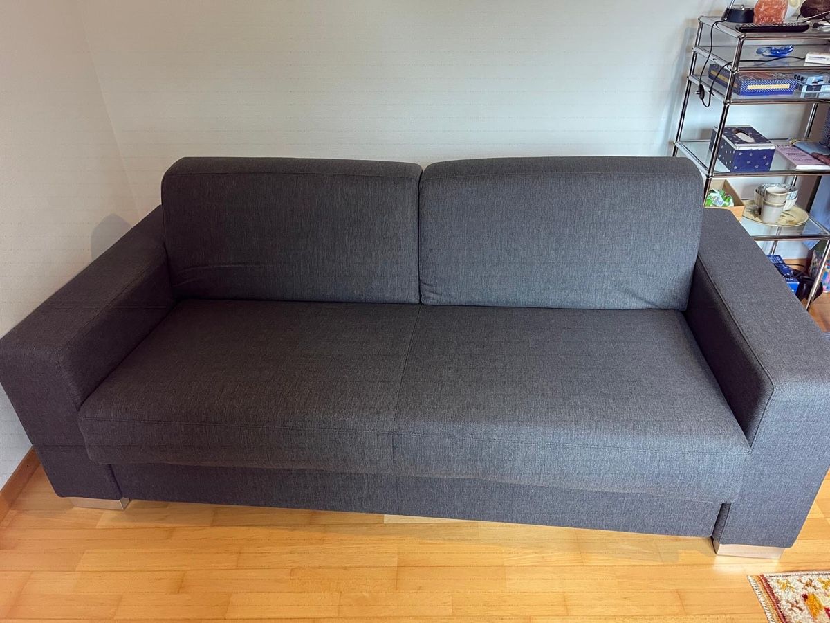 Sofas: Bettsofa 140cm Matratze – D'occasion à Nidau par no_ma