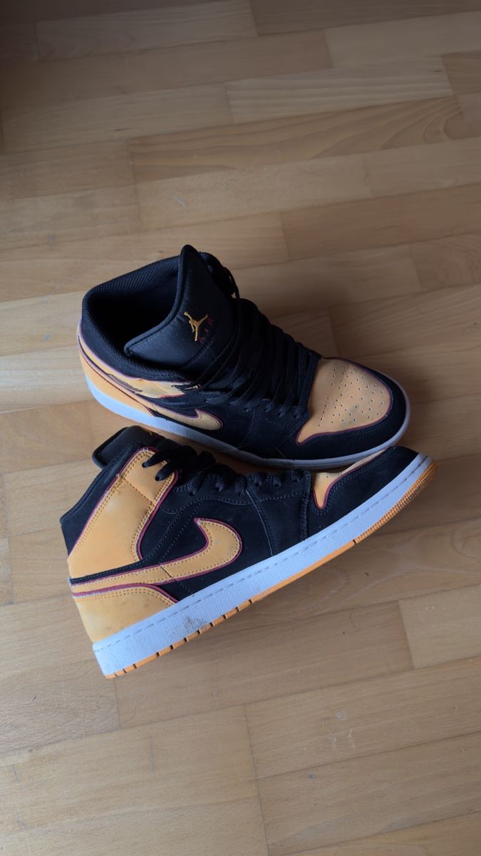 Jordan Scarpe da uomo: Jordan 1 – Usato da Muraz (Collombey) venduto da bre_fm76