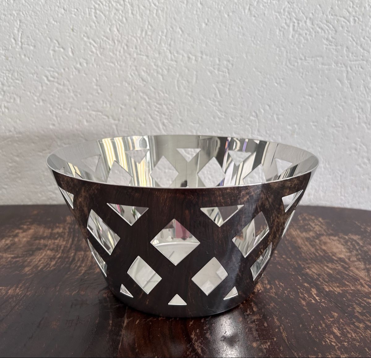 Alessi Schalen: Alessi Schale Metall Korb Obstschale   – Gebraucht aus Zürich von ann_9fv5