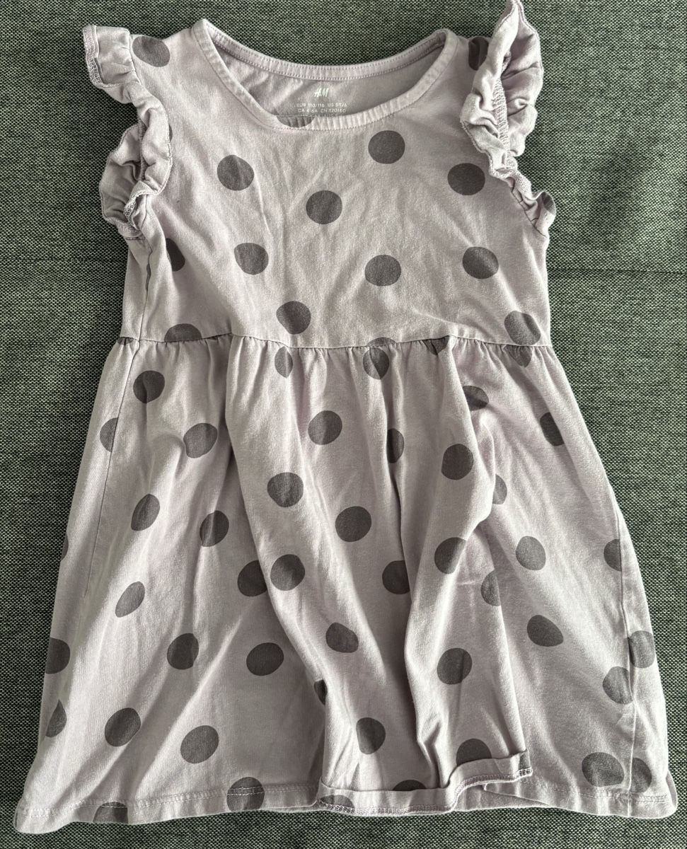 H&M Vestiti & Gonne: H&M Kleid Gr. 110/116 – Usato da Jegenstorf venduto da Annina0506