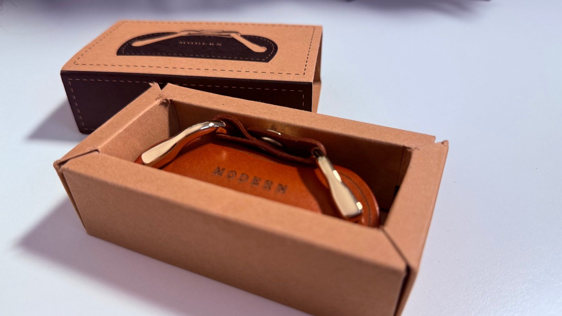 Portachiavi: Moderner Schlüsselorganizer Echtem Leder - Smart Key Wallet – Nuovo e nell'imballaggio originale da Zürich venduto da dum_x5xn 5