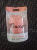 Real Techniques Miracle Face + Body Sponge light 