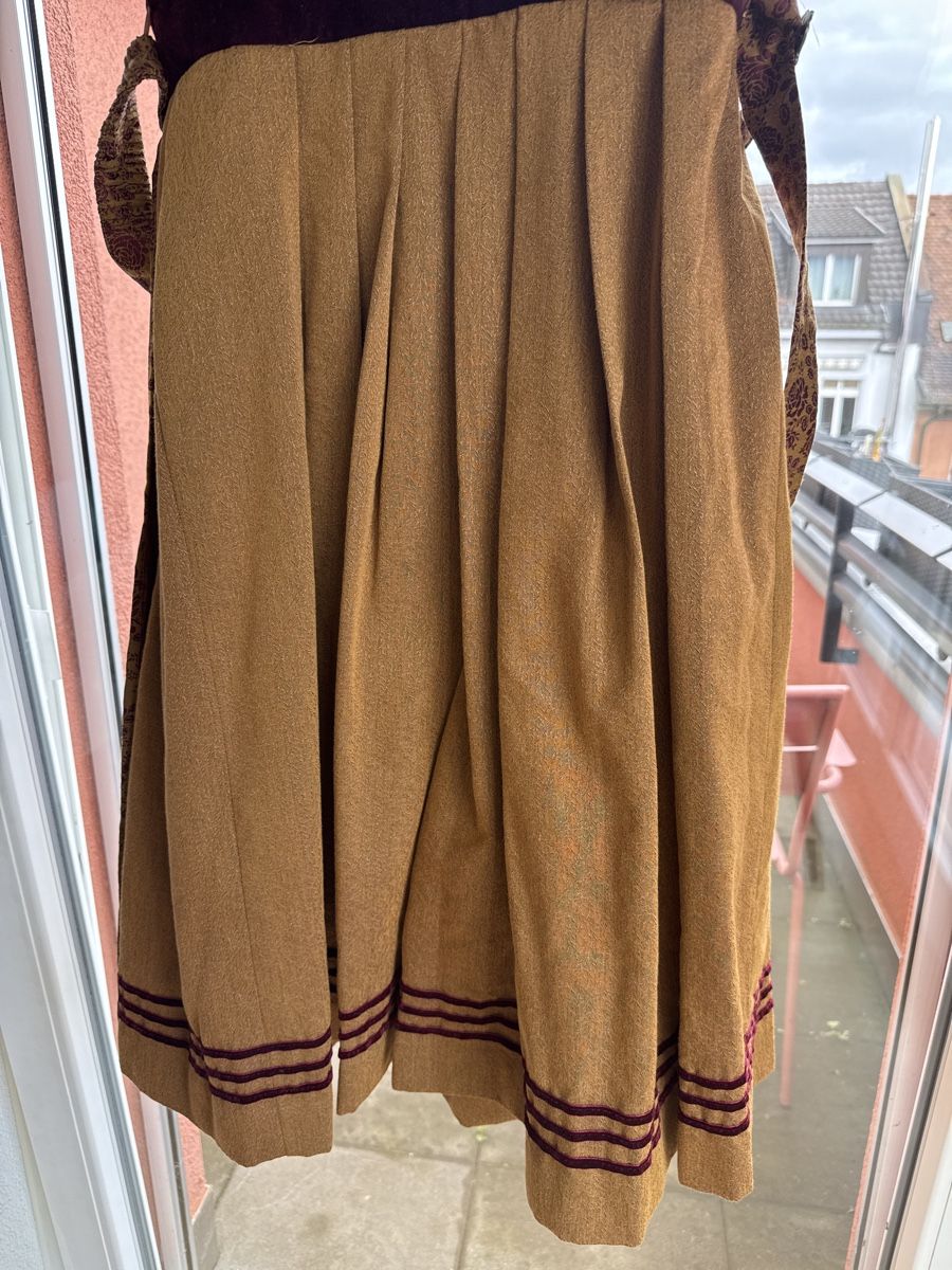 Costumi: Dirndl Julia Trentini unused – Nuovo e nell'imballaggio originale da Zürich venduto da kor_52kp 6