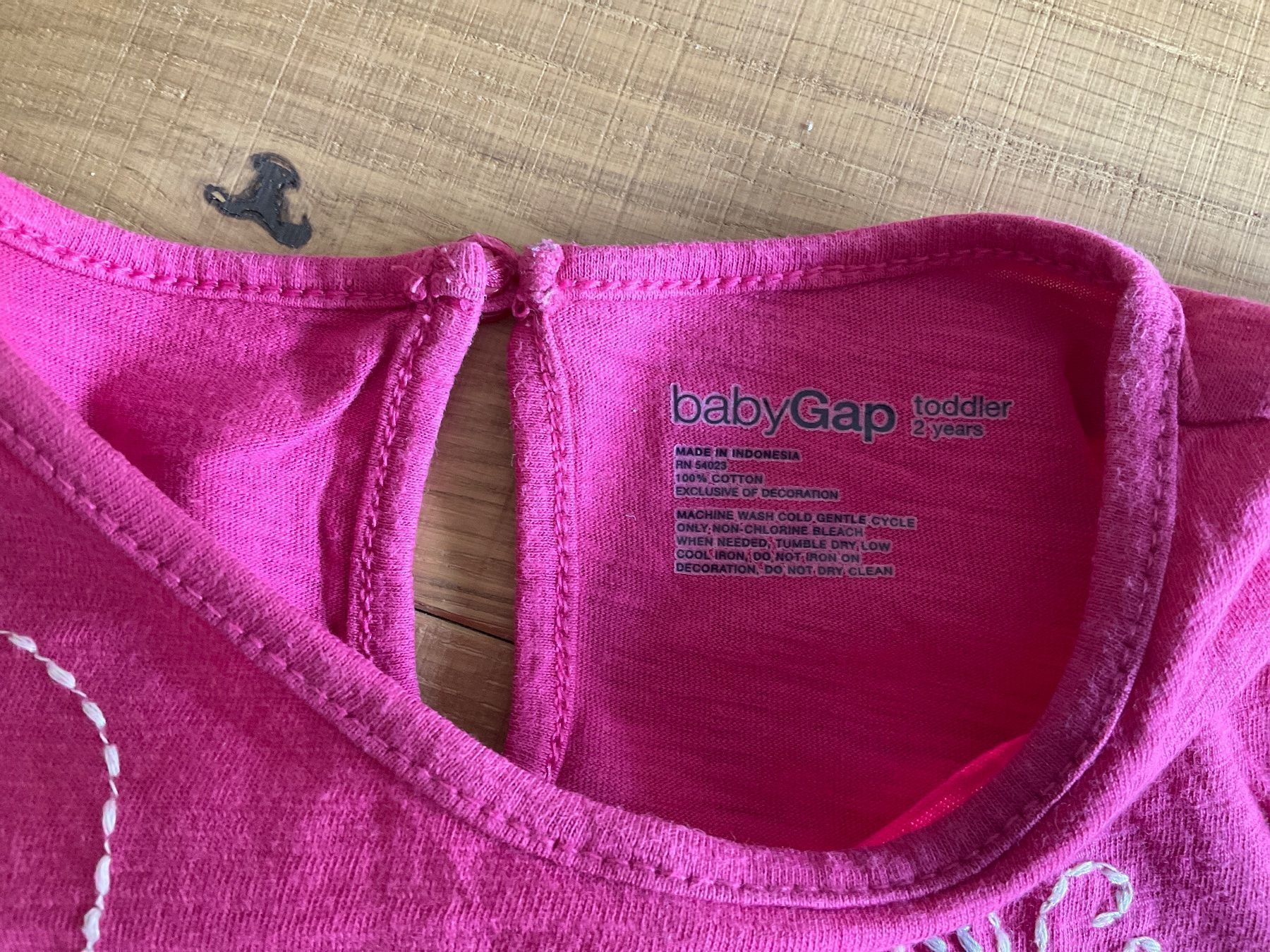 Kleiderpakete & -sets: Farbenfrohe Tshirts Gr. 86 – Gebraucht aus Winterthur von aionila 1