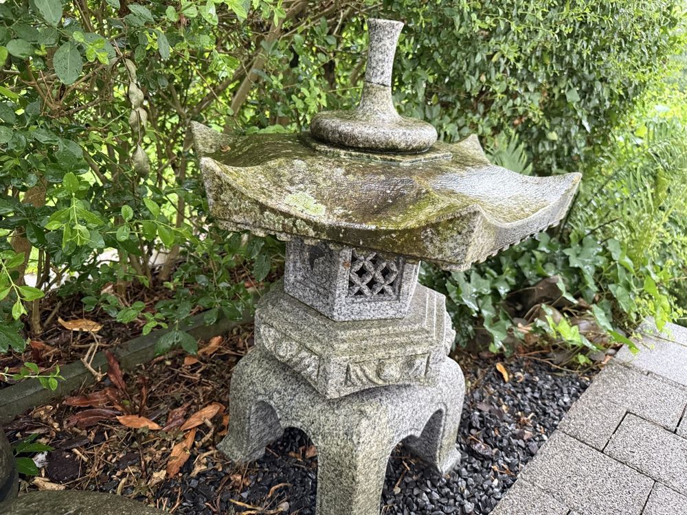 Lanternes: Pagode Japanische Steinlaterne und Steine – D'occasion à Meierskappel par Olly7 1