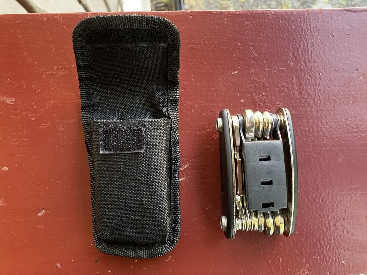 Tutti gli attrezzi: Werkzeug-Multitool – Usato da Buchs AG venduto da Allerleis 2