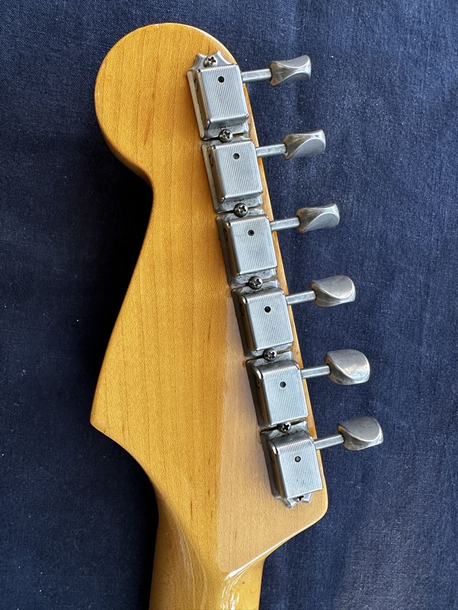Fender Strumenti musicali: Manche Fender Stratocaster USA 57 – Usato da Cranves Sales venduto da Domblo 3