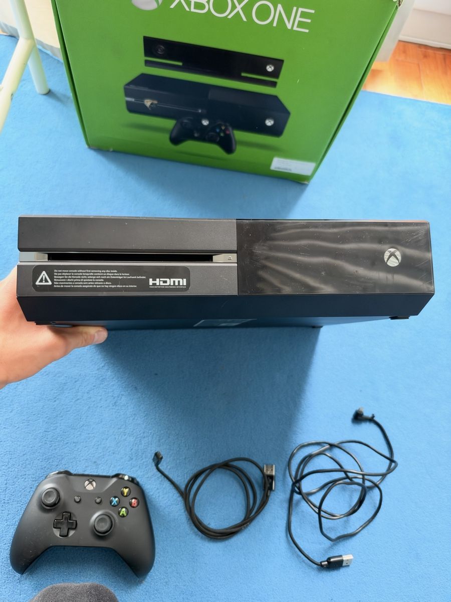 Microsoft Console: XBOX One – Usato da Chur venduto da GC190 1
