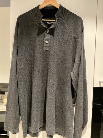 Schöner Herren Pullover