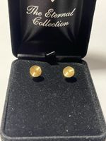 Round golden earings
