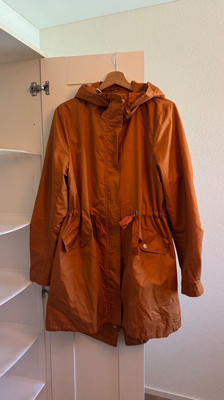 Vila Mäntel: Übergangsjacke – Gebraucht aus Rothenthurm von Lynn_DM