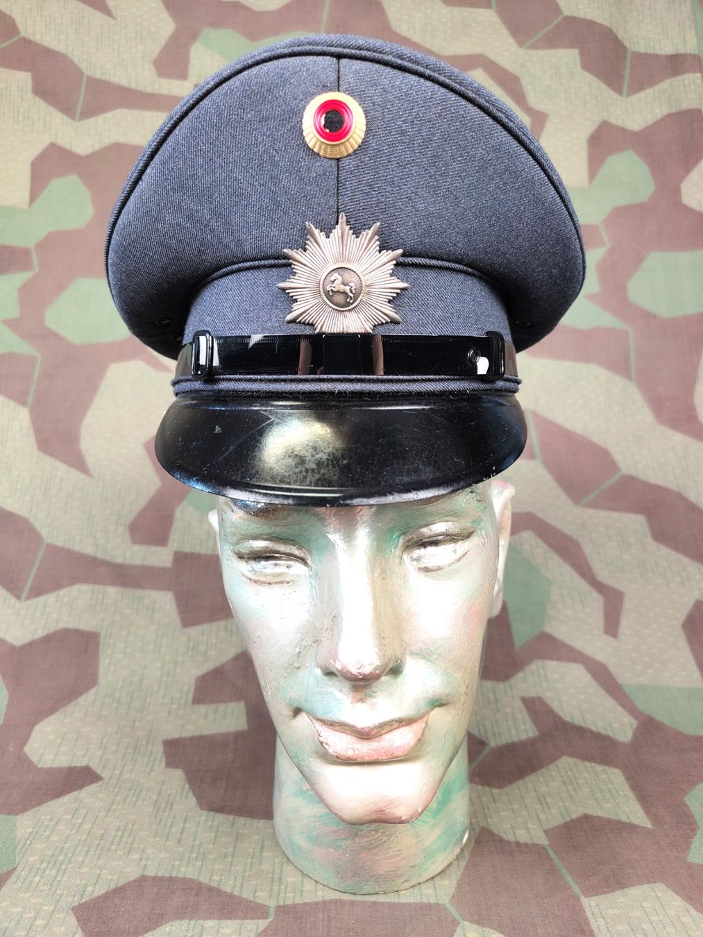 Uniformen: Schirmmütze Polizei Niedersachsen – Gebraucht aus Bauma von SwissMilitaria 1