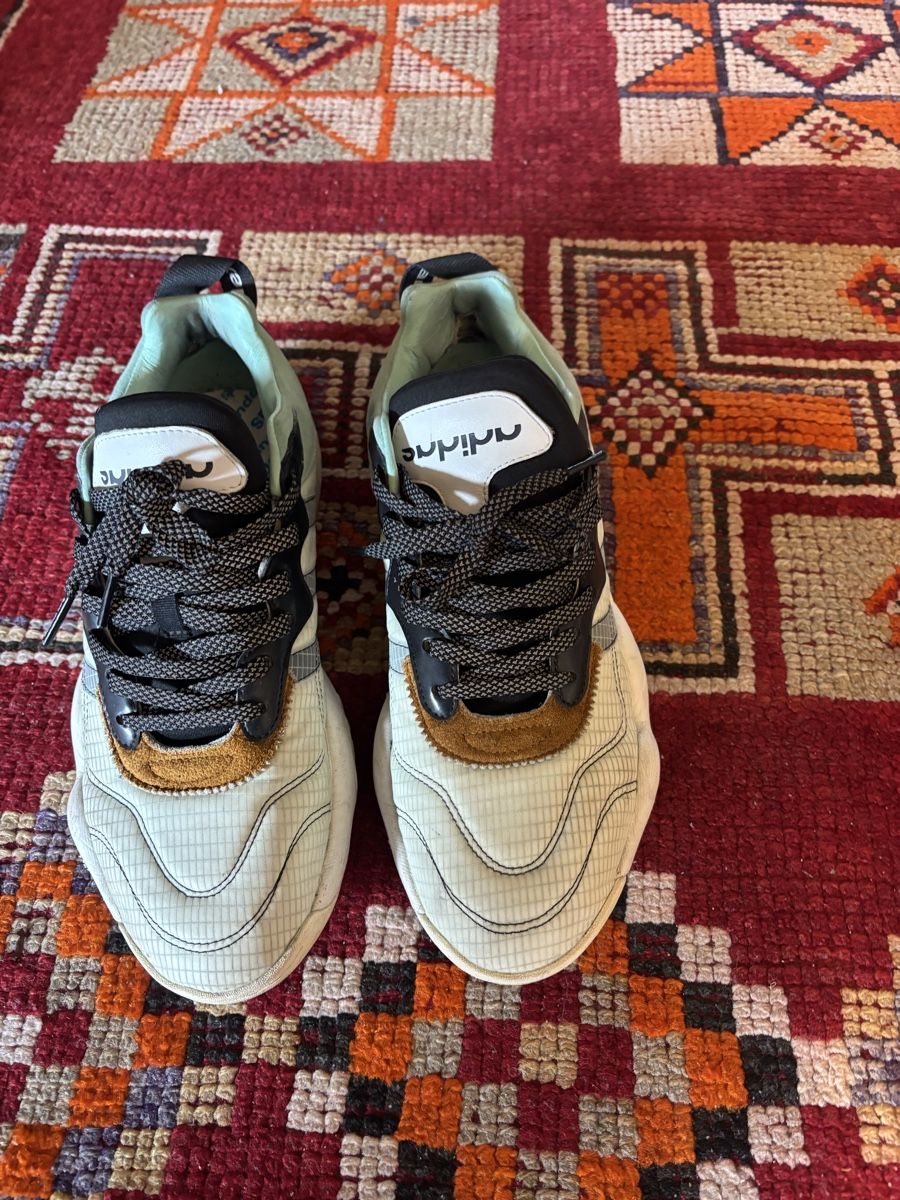 Adidas Herrenschuhe: Adidas Alexander Wang – Gebraucht aus Schlieren von lau_jvz6