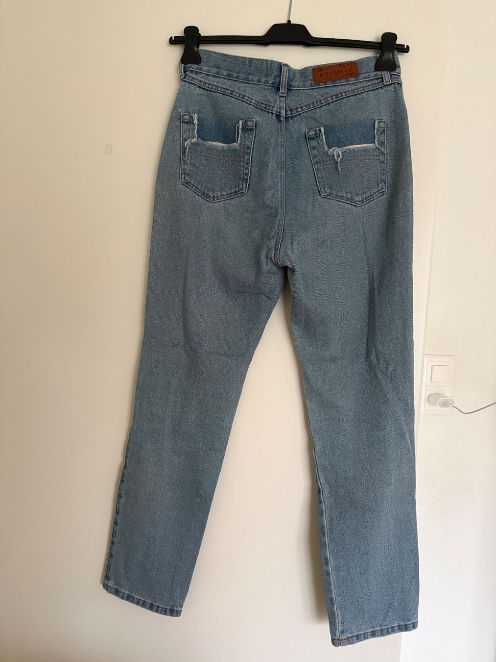 Jeans: Jeans Grosse 28 – Gebraucht aus Küsnacht ZH von nat_m97w 1