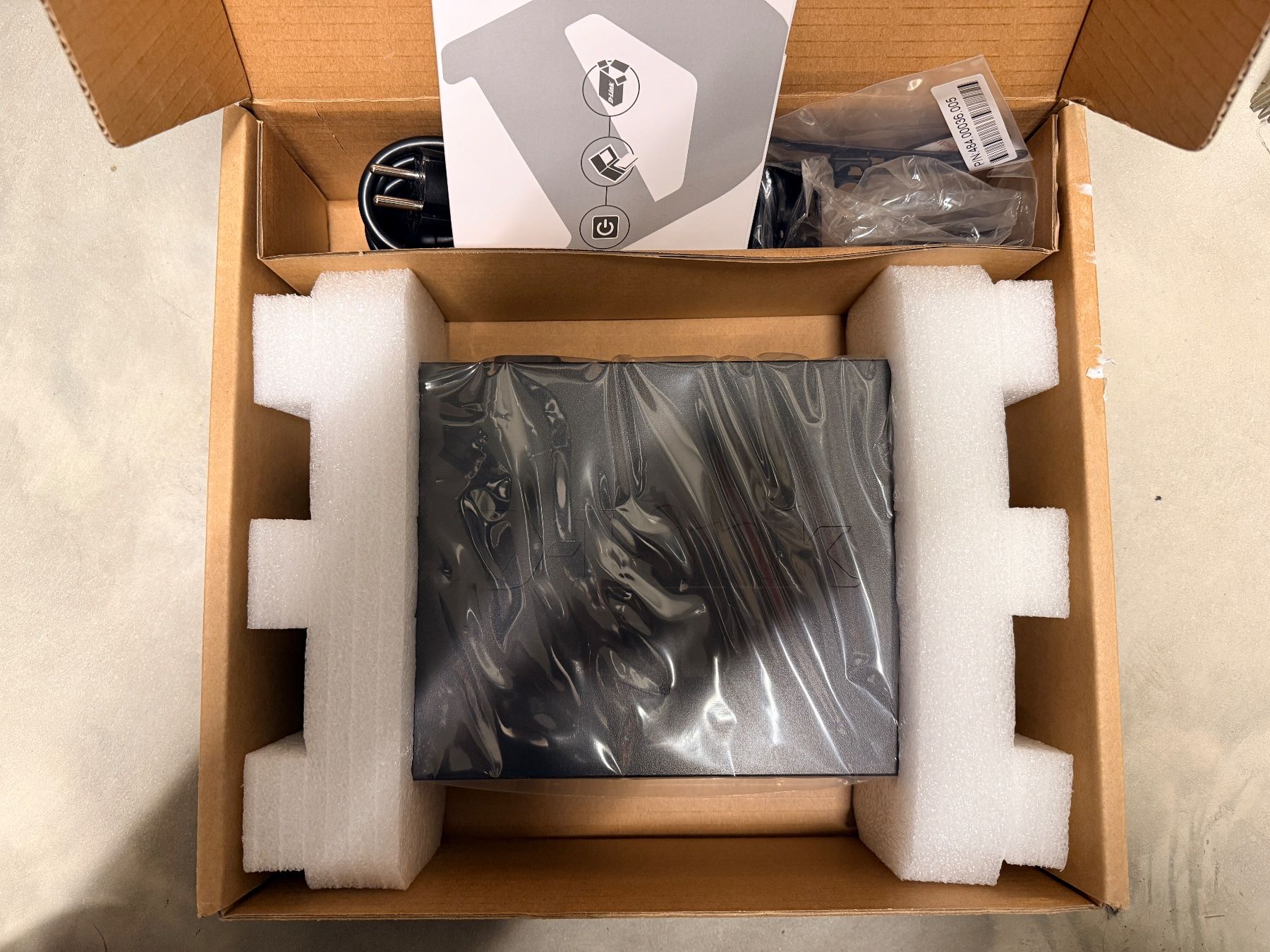 Hubs & Switches: D-Link DGS 1100-18 – Neu und originalverpackt aus Solduno von Kenny_G 2