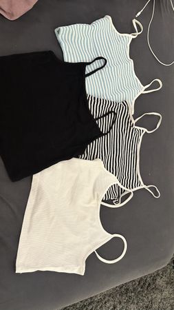 4er Set Tops Damen Grösse M  