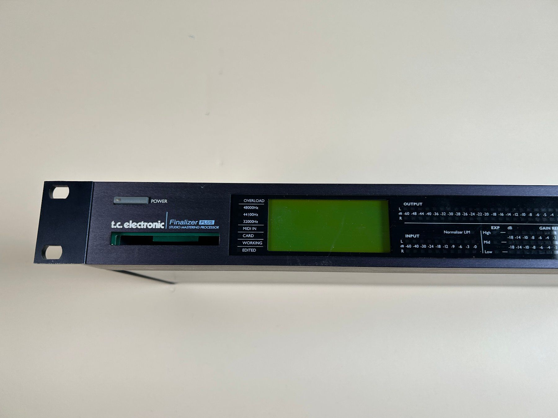 TC Electronic Equalizzatori: t.c. electronic Finalizer Studio Mastering Processor – Usato da Zürich venduto da pan8008 1