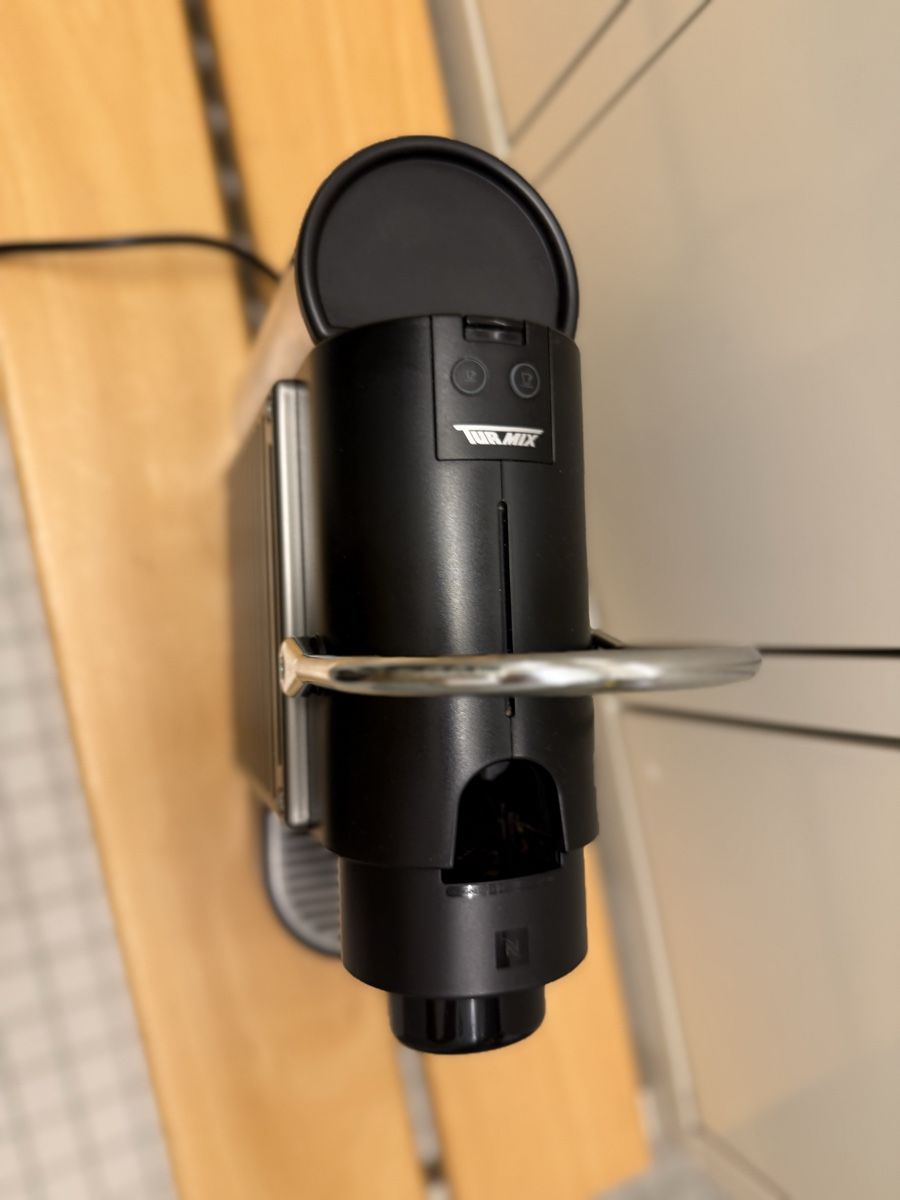 Nespresso Macchine per caffè & Macchine per espresso: Nespresso Kaffeemaschine  – Usato da Zürich venduto da noah_retails 1