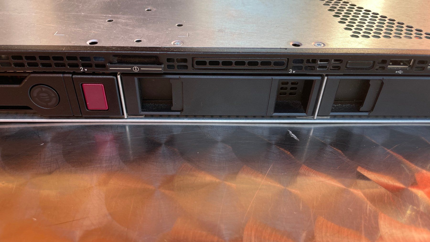 Hewlett Packard Server: HP ProLiant DL320e Gen8 Server - NEU! - Intern Server 1 – Nuovo (secondo la descrizione) da Glattfelden venduto da cybermaxx 1