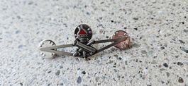 *** Brustabzeichen Metall Fachberufsmilitär ***