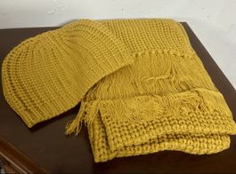 [NEU]: Gestrickte Mütze & Schal - Ockergelb