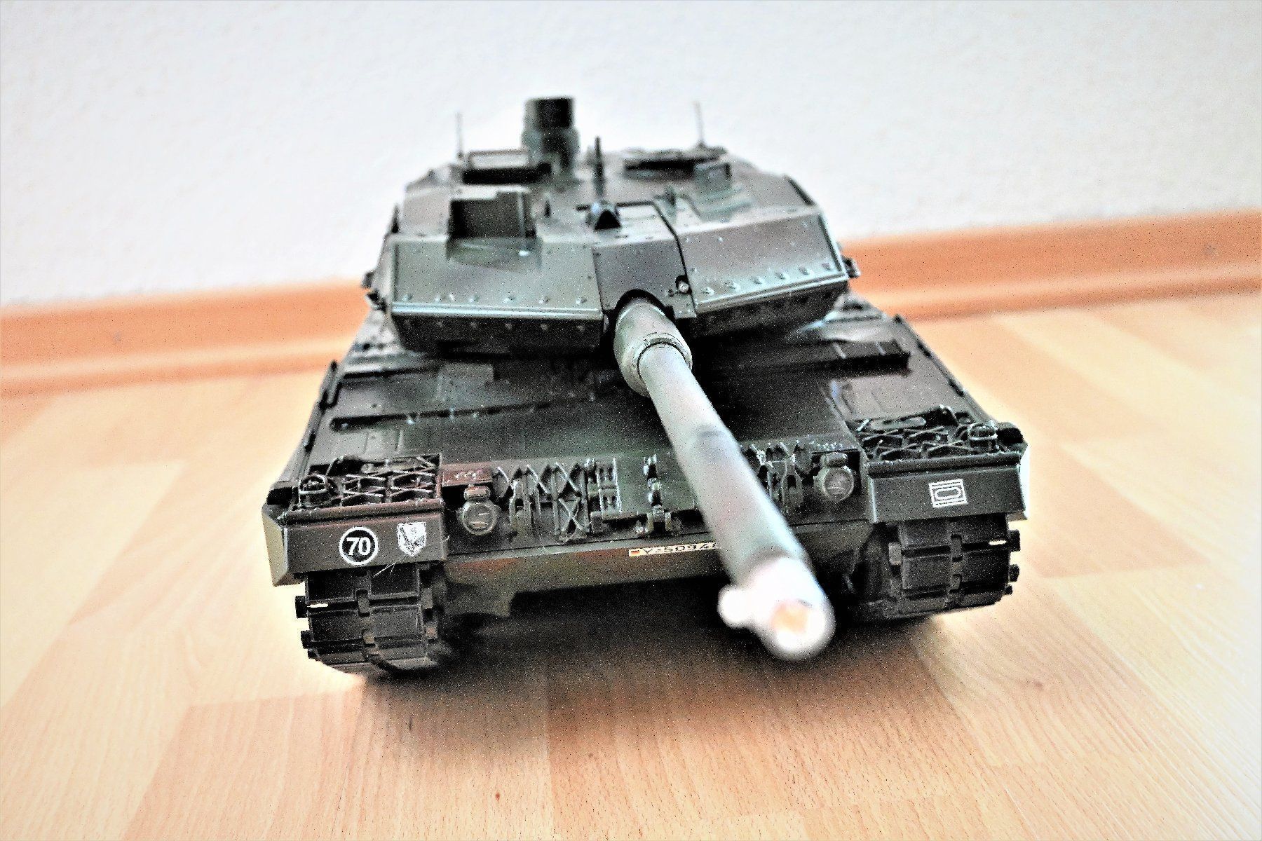 Tamiya Modellismo RC: Tamiya Panzer Leopard 2A6 – Nuovo (secondo la descrizione) da Urdorf venduto da tapir77 3