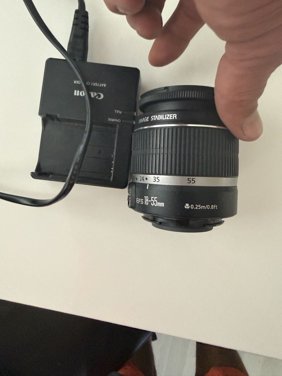 Canon Fotocamera: Canon EOS 550D Spiegelreflexkamera mit zwei Objektiven – Usato da Sursee venduto da Fion 2
