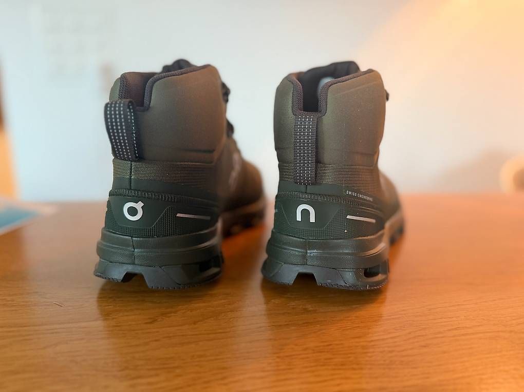 On Herrenschuhe: NEU: ON Cloudrock Waterproof in Grösse 42.5 Originalverpackt – Neu und originalverpackt aus Zürich von Dave3939 2