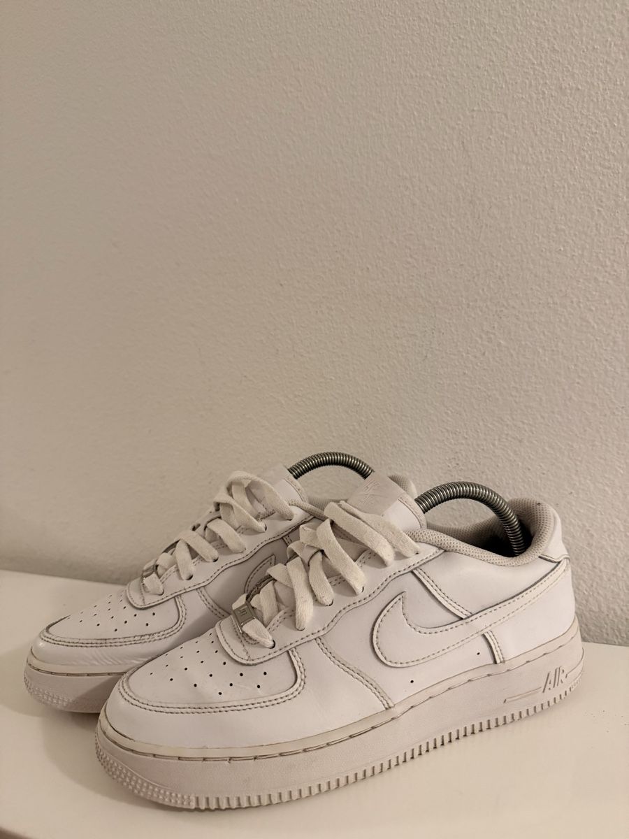 Nike Herrenschuhe: Nike air force 1 taille 41 – Gebraucht aus Renens VD von VD2026 1