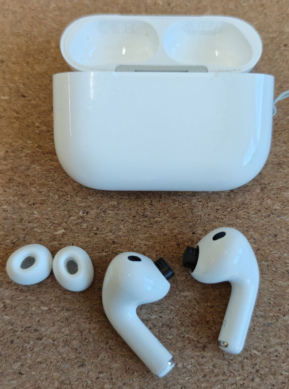 Apple Cuffie: Apple AirPods 3 Pro – Usato da Nyon venduto da Mumucelo 3
