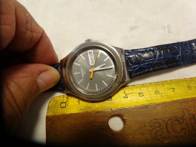 Swatch Montres: S-WATCH HERREN UHR,QUARTZ.SWISS MADE.DATE.TAG.LÄÜFT – D'occasion à zürich par ahmad01 4
