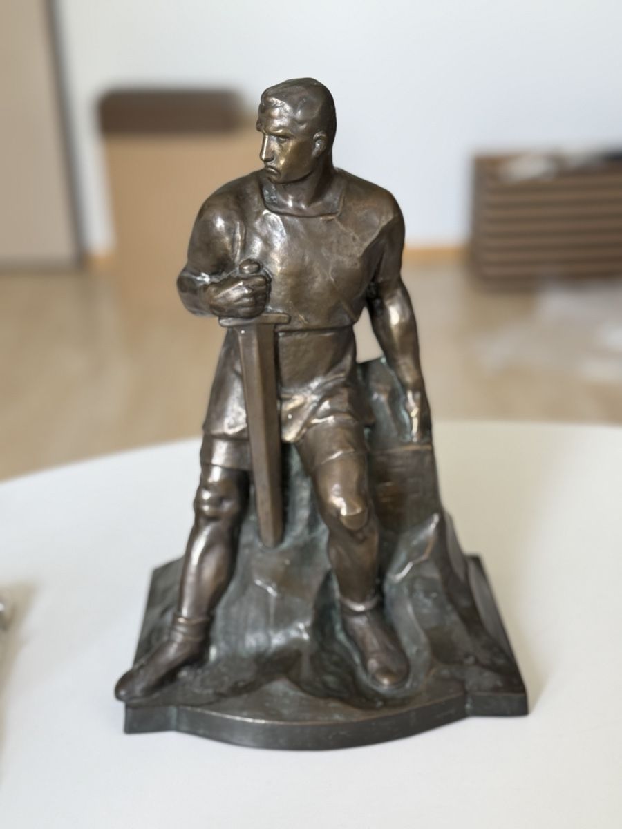 Skulpturen & Statuen: Skulptur Schweizer Wehrmann / Soldat – Gebraucht aus Zürich von Geniuss