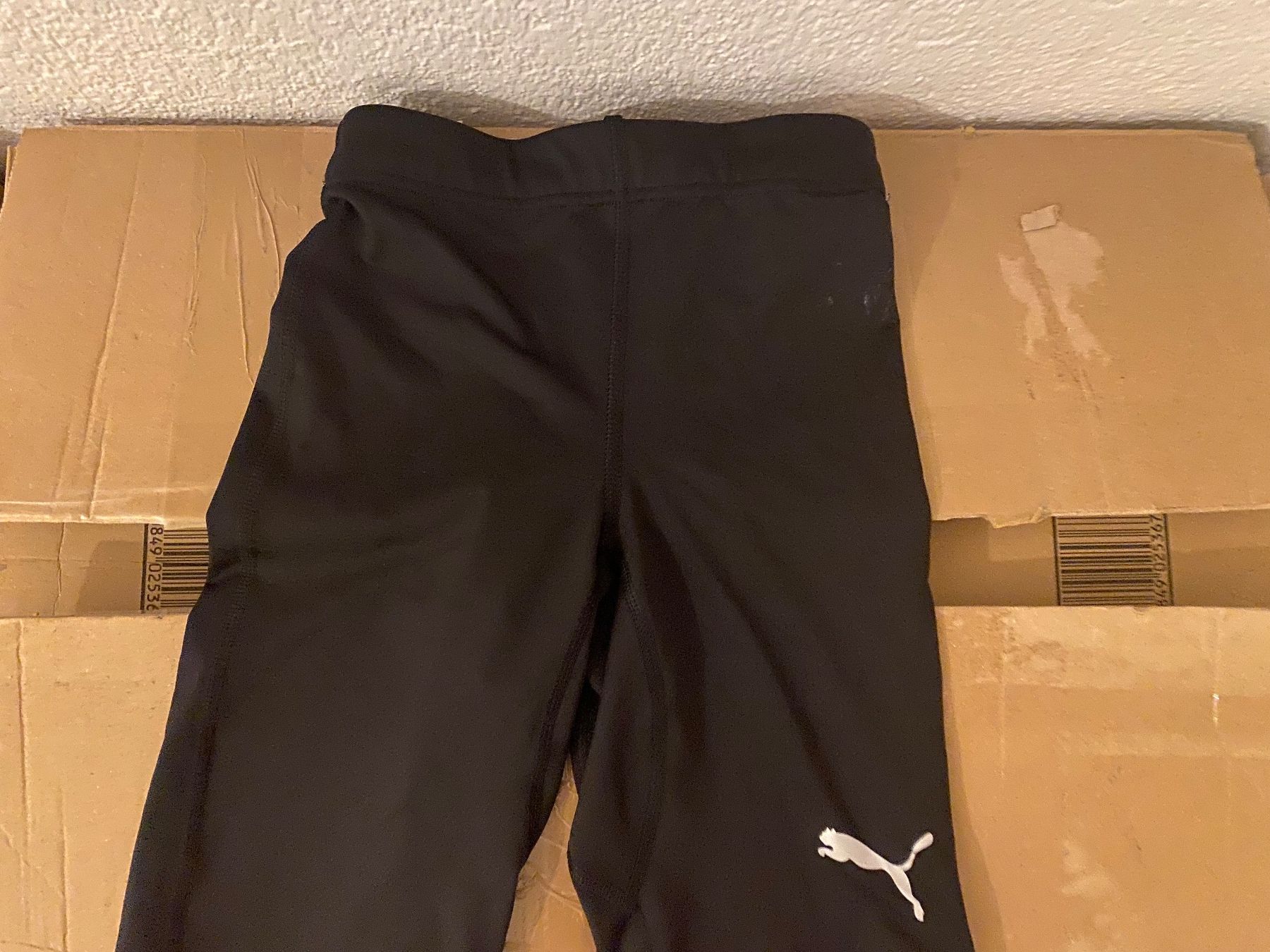 Pantaloni: Puma Short Tight – Nuovo (secondo la descrizione) da Münsingen venduto da lyf_j8ng