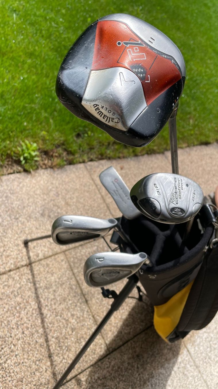 Mazze & Set: Leichter Golfsack mit Schlägerset – Usato da Zürich venduto da 4claudi 2