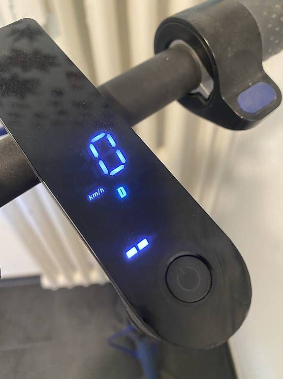 Scooter: Xiaomi Mi Electric Scooter 3 – Usato da Bern venduto da noname__ 1