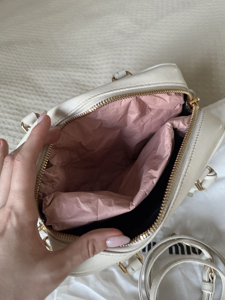 Miu Miu Sacs femmes: Miu Miu Arcadie bag authentic! – D'occasion à Geneve par ingamff 5