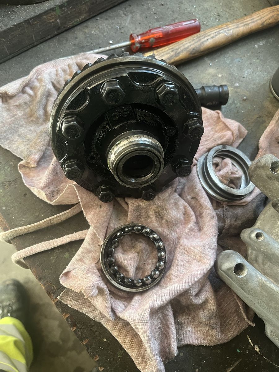 Mazda Tutti pezzi di ricambio auto: Mazda CX5 Differential hinten – Difettoso da Wuppenau venduto da Roman.M6165 3