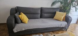 2 Canapés lit en velours gris capitonnés - comme neufs