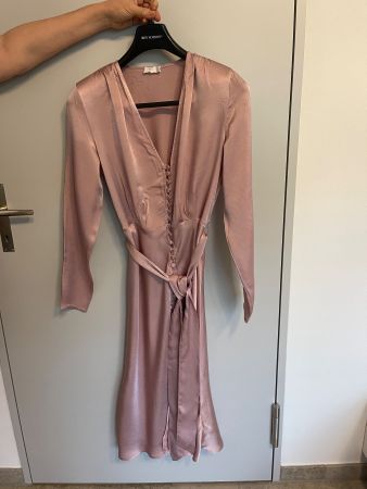 Kleid in Seideoptik von Ghost London