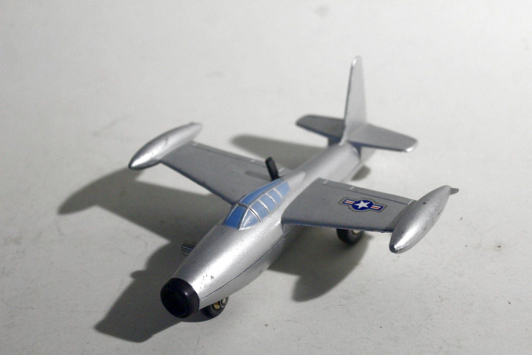 Schuco Kit di modellismo & Modellini statici: Vintage Flugzeug SCHUCO Micro Jet 1030 - Thunderjet – Usato da Bern venduto da kultiges 2