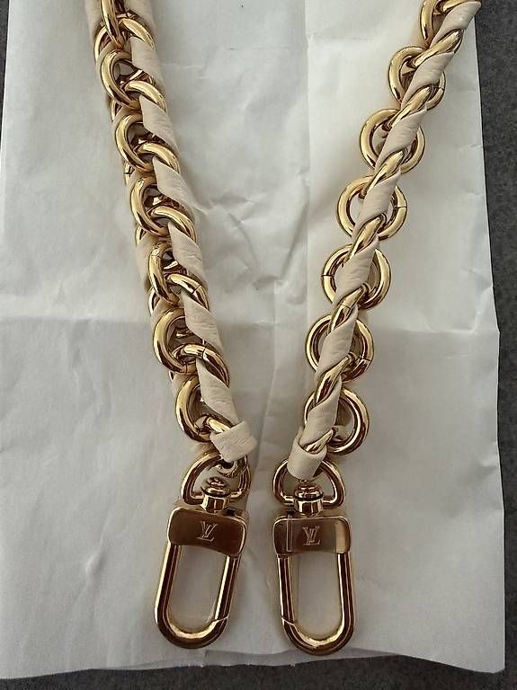 Louis Vuitton Altro in  Abbigliamento & Accessori: Louis Vuitton Chain Schultergurt Weiss/Gold – Usato da Kreuzlingen venduto da mus_vc9c 1