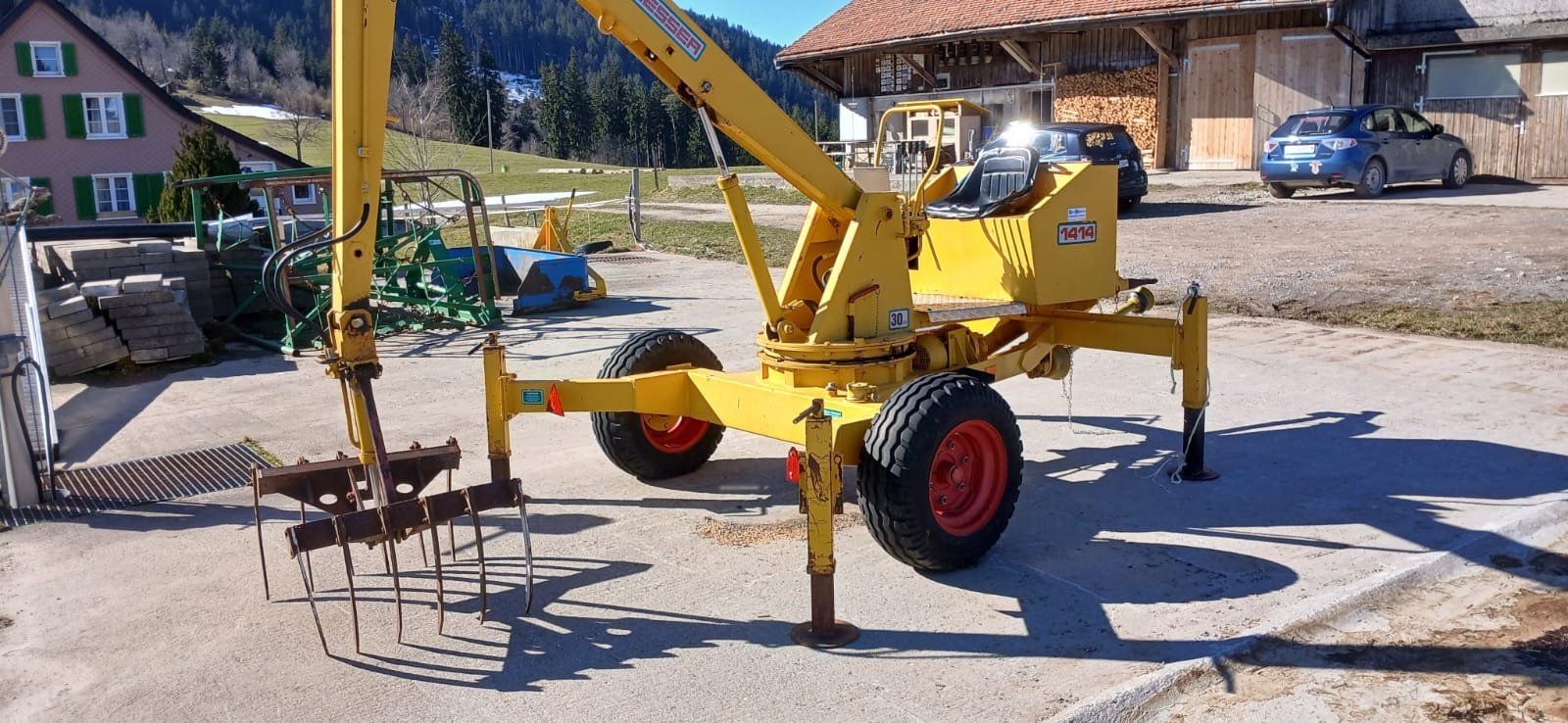 Gru: Mistkran Griesser 1414 – Usato da Menzingen venduto da Staub-Landtechnik 1
