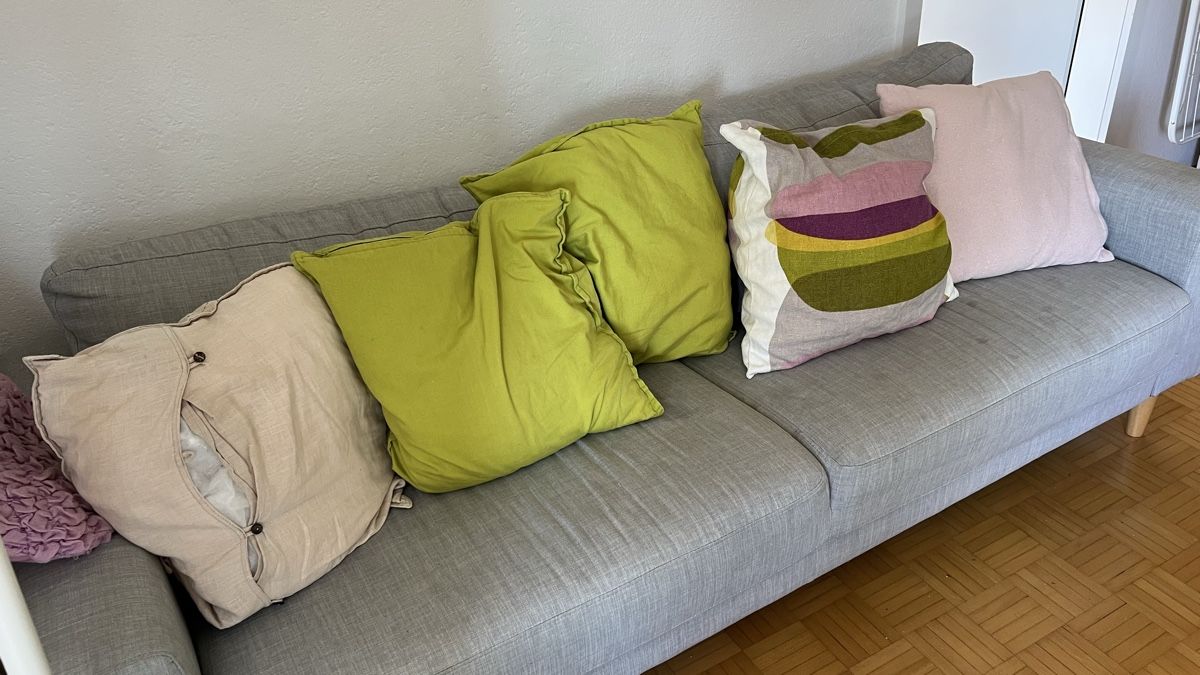 Sofas: Graues Sofa, 3-Sitzer, gut erhalten – Gebraucht aus Zürich von haa_qpd2 1