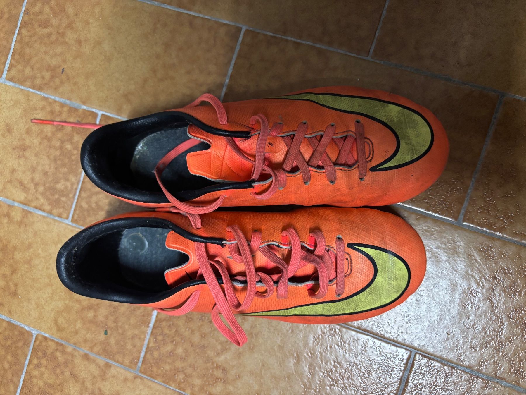 Scarpe da uomo: Fussballschuhe – Usato da ZOLLIKON venduto da FamilleArleti